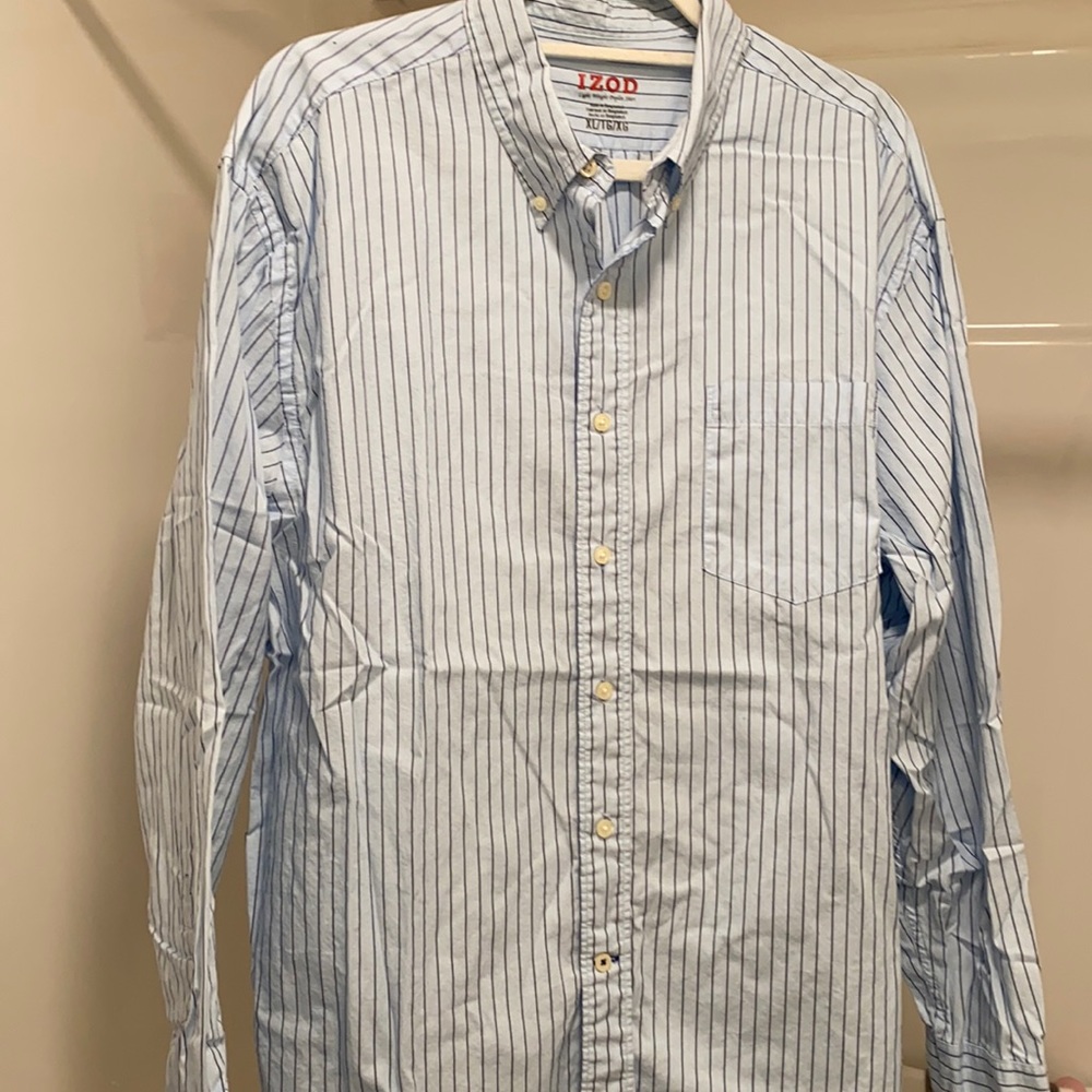 Izod long sleeve shirt